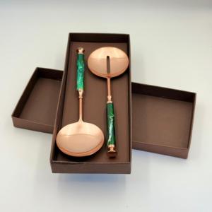 Juego de Cubiertos de Acero Inoxidable Hechos a Mano con Acabado de Cobre de Alta Calidad para Restaurante, con Mango de Resina, para Bodas - Product Image 6