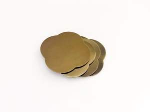 รถไฟเหาะโลหะสีทองที่มีดีไซน์เรียบง่ายเหมาะสำหรับห้องรับประทานอาหารร่วมสมัยและบ้านที่ทันสมัย - Product Image 6