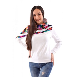 Top de Yoga Ligero de Alta Calidad con Logotipo Personalizado para Mujer, Ropa de Calle Moderna con Capucha - Product Image 3