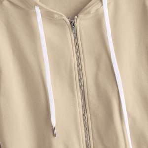 Sudadera con capucha de algodón para mujer personalizada, Jersey informal de gran tamaño, Top corto con decoración de logotipo, diseño de cuello con capucha - Product Image 2