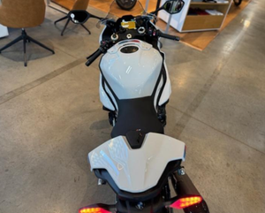 2026 La mejor moto comercial en subasta S1000RR 999cc 205hp (151kW) 13,000rpm. Listo para enviar - Product Image 3