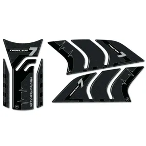 Kit di 3 Adesivi 3D in Resina Gel per Serbatoio Moto Yamaha Tracer 7 Compatibili per Uso Decorativo - Product Image 2