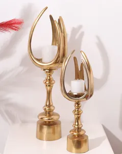 Portavelas de latón pulido de lujo para centros de mesa de boda y decoración de eventos disponible al mejor precio - Product Image 4