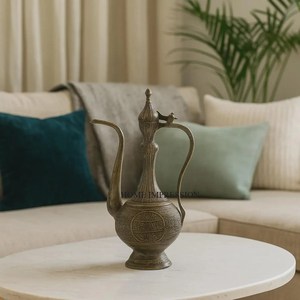 Cafetera Árabe (Dallah) de Acero Inoxidable Hecha a Mano, Tamaño Mediano, Más Vendida, Ecológica, Pulida a Espejo, Utensilio de Cocina Moderno para Té y Café - Product Image 3