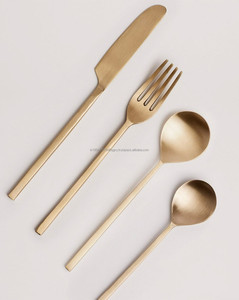 Ensemble de couverts en acier inoxydable de qualité supérieure cuillère fourchette PVD or (lot de 4) - Product Image 6