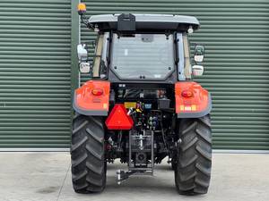 Livraison Gratuite Tracteur Agricole et Utilitaire 4x4 55 CV Diesel 3 Cylindres 2.6L 2400 kg de Levage 12F+12R Synchromesh & 2 Vitesses IPTO - Product Image 2