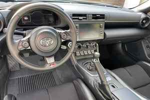 MEJOR PRECIO LIMPIO 2023 T o ya o t a GR86 - Product Image 4