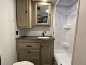 Nouvelle caravane de camping F-o-r-e-s-t R-i-v-e-r F-o-r-e-s-t-e-r L-e 3251D-S-F 2026 à vendre - Product Image 2