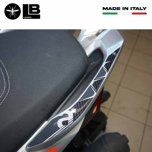 Protections de poignées autocollantes 3D pour motos Aprilia SR GT 125 & 200 - Product Image 4