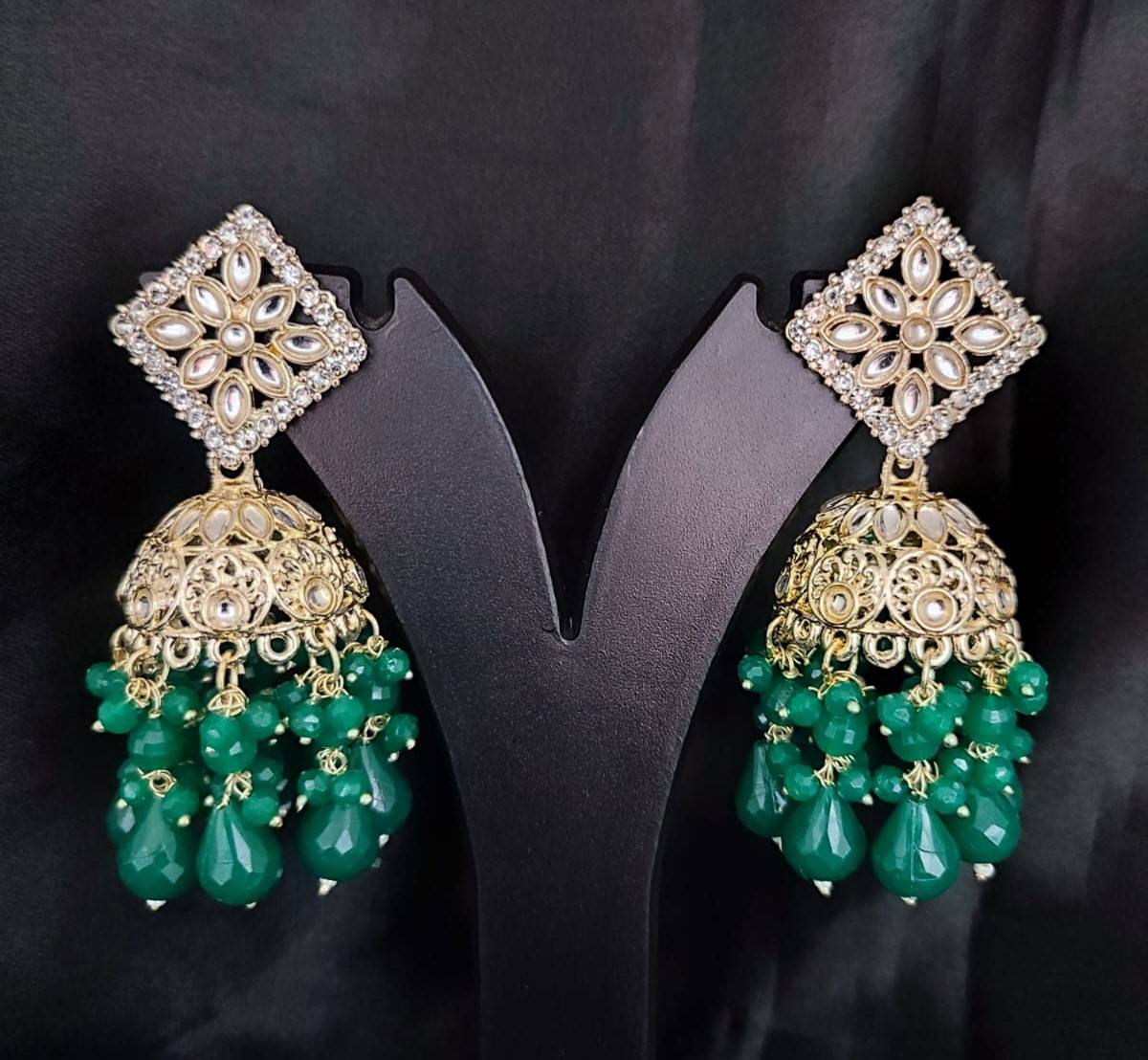 สีเขียว