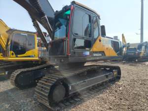 Excavateur Volvo EC240 d'occasion Machines de construction puissantes Bonne performance Noyau à bas prix avec roulement moteur - Product Image 6