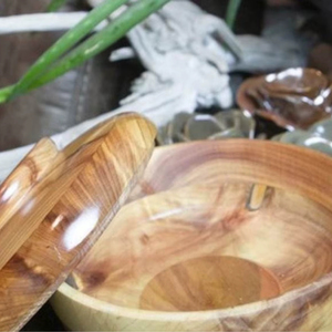 Ensaladera de Acacia natural de alta calidad y artesanía Color de madera natural para utensilios de cocina Cuenco de madera Producto de gran oferta - Product Image 1