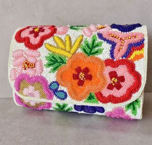 Bolsos únicos bordados enlazados estilo bohemio bordado trabajo mano embrague monederos diseño elegante forro venta al por mayor perla noche - Product Image 6