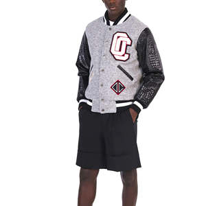 Chaqueta de béisbol universitaria con mangas de cuero de serpiente, chaqueta universitaria de estilo universitario con cierre de botón a presión y puños acanalados - Product Image 2