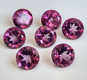 บุษราคัมสีชมพูธรรมชาติทรงกลมเจียระไน7มม. สีชมพูบุษราคัมรอบเหลี่ยมเพชรพลอย - Product Image 3