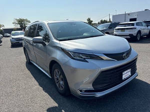 Toyota Sienna 2021 Impecable - Product Image 4