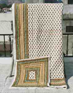Làm bằng tay bông QUILT với nghệ thuật khối in ấm cúng có thể giặt tái sử dụng và lý tưởng cho thoải mái hàng ngày hoặc tặng quà mục đích. - Product Image 6