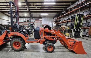 Tracteur à roues KUBOTA BX1880 22HP 2023 pour usage agricole avec moteur, boîte de vitesses et roulements - Occasion, prêt à être expédié - Product Image 5