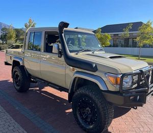 LandCruiser HardTop LX79 4WD Double Cabine Pick-up 2022 en bon état - Product Image 6