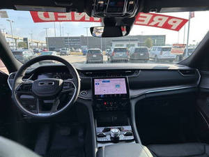 Jeep Grand Cherokee Overland 2024 Usado en Excelentes Condiciones - Product Image 5