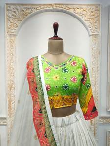 Nouveau Superhit entièrement cousu fausse Georgette Bandhani impression Lehenga Choli travail de broderie exclusif pour la saison de fête d'hiver indien - Product Image 6