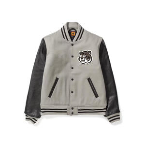 Chaqueta Universitaria Ligera con Mangas de Cuero, Mezcla de Lana, Cierre de Broches, Cuello Acanalado, Estilo Casual para el Campus, Uso Diario, Fabricación OEM ODM - Product Image 4