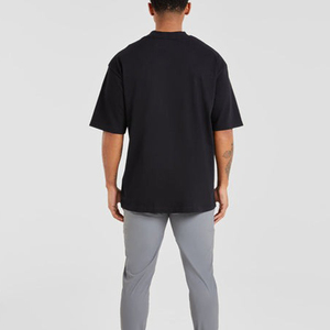 Camiseta de gran tamaño para hombre, diseño de logotipo personalizado, camiseta ligera con cuello redondo y hombros caídos para hombre - Product Image 4