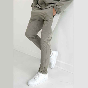 Nouveauté Logo personnalisé Ensemble de jogging 2 pièces Veste coupe-vent réfléchissante Survêtement pour hommes Streetwear hiver Survêtements - Product Image 6