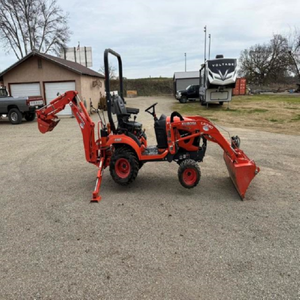 Chargeuse sur pneus compacte BX23S avec moteur diesel 25 CV, composant de pompe essentiel, haute capacité de charge, garantie 2 ans, fabriquée en France - Product Image 6