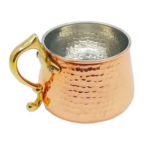 Taza brillante de cobre artesanal que agrega calidez, lujo y sofisticación a cada café, té y cóctel - Product Image 2