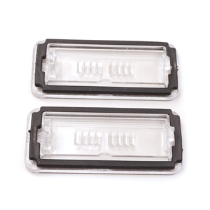 BSP1119-1 ชุดฝาครอบเลนส์ไฟป้ายทะเบียนด้านหลัง 51800482 สำหรับ 500 500C ลิเนีย - Product Image 1