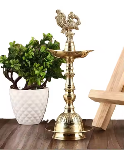 Grande lanterne traditionnelle en laiton Joti Diya pour Diwali Decor Lampe Akhand Diya pour la maison Temple Spiritual Lighting Pooja Decor Item - Product Image 5