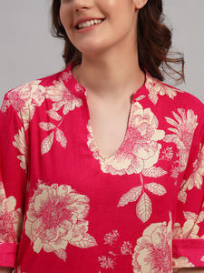 ชุดคุर्ติผ้าฝ้ายพรีเมียมลายดอกไม้พร้อมกางเกงปาลาซโซสำหรับผู้หญิง |   ฤดูร้อน |   ปกเสื้อจีน |   ปุ่ม |   การออกแบบแบบมีรอยแยก |   ผ้าที่ระบายอากาศได้ดี | - Product Image 5