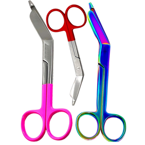 กรรไกรผ้าพันแผลสำหรับผ่าตัดแบบมีด้ามจับมีสีต่างกันผลิตภัณฑ์บริการ OEM ทำจากสเตนเลส - Product Image 1