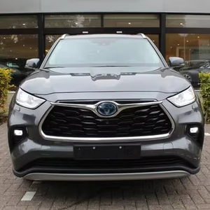 SUV hybride AWD de taille moyenne Highlander 2024 d'occasion (2.5L) - Product Image 5