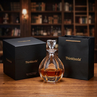 Coffret de Carafe à Spiritueux Esthétique Minimaliste en Bloc de Glace, Style Distillerie Moderne, Emballage Unique, Idéal pour Cadeau, Boîte Maîtresse