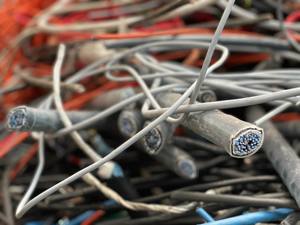 99.95-99.99% 1 #   Déchets de câbles en cuivre, fil de cuivre brillant, matériau recyclé pour l'industrie de la fusion, 1000 kg, approvisionnement en vrac, vente en gros - Product Image 6