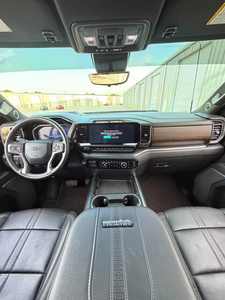 Chevrolet Silverado 2500 HD Usada de 2024 - Product Image 2