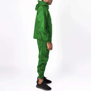 Custom Training Jogging Wear Wind Breaker Chándal Zip up Custom Logo Windbreaker Nylon Chándales de dos piezas de longitud completa - Product Image 3