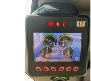 Chargeuse compacte Caterpillar 246D de 2016 avec composants principaux : boîte de vitesses, moteur, roulements - Product Image 4