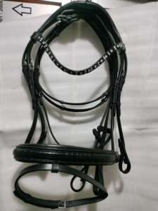 Bride de course de chevaux en cuir réglable de qualité supérieure avec des licous solides et durables pour l'équitation et les chevaux de course - Product Image 3
