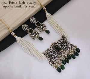 Famoso Collar corto de piedra cuadrada Jaypuri de calidad Premium Kundan Real indio maravilloso de alta calidad con juego de pendientes para mujer - Product Image 2