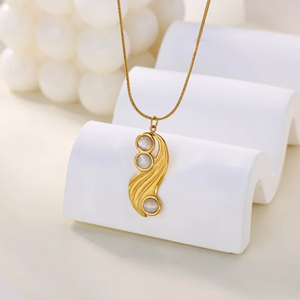 Collar con Colgante de Mariposa Araña, Chapado en Oro de 18K, Acero Inoxidable, Cadena para Clavícula, Joyería para Mujer, Uso Diario, Joyería de Moda - Product Image 4