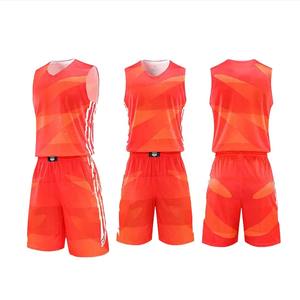 Vente en gros de vêtements de sport de qualité supérieure Ensemble de maillots de basket-ball à séchage rapide personnalisés Short de sport de mêlée d'équipe Logo personnalisé - Product Image 3