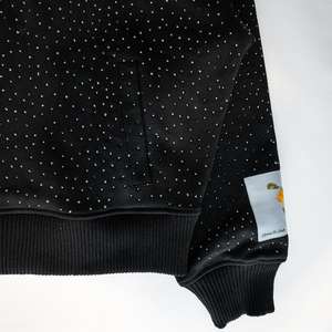 เสื้อแจ็คเก็ตแบบสวมศีรษะสำหรับผู้ชายเสื้อครอปโอเวอร์ไซส์พิมพ์ลายใบหน้าแบบกำหนดเองผ้าฝ้าย100% มีฮู้ดพลอยเทียม - Product Image 4