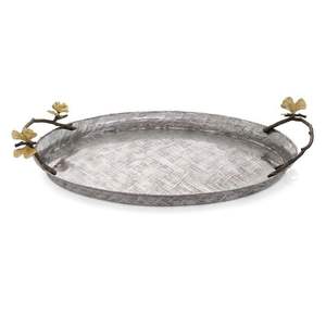 Bandeja de servicio de metal de calidad superior con patrones florales detallados ideal para bodas y cenas formales - Product Image 4
