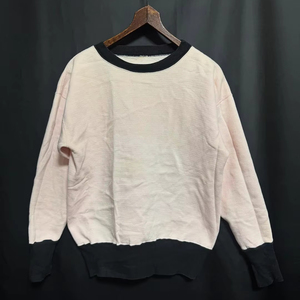 เสื้อเชิ้ตแขนยาวสีดำคุณภาพสูง คอปกกลม ปลายแขนและชายเสื้อแบบพับได้ เนื้อผ้านุ่มสบาย สกรีนโลโก้ได้ตามต้องการ สำหรับผู้ชาย - Product Image 1