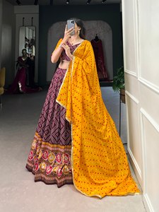 Colección Premium de Lehenga Choli Estampado Patola para Fiestas de Invierno y Ocasiones Vintage, Reversible, Marca TENNECY, Listo para Bodas - Product Image 6