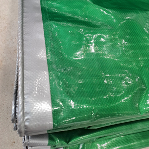 Bâche PE super résistante de qualité vierge 200 g/m² utilisée pour le revêtement extérieur, l'auvent, l'imperméabilisation, etc. - Product Image 1