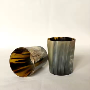 Tasses décoratives en corne de buffle naturelle pour hôtel poli et tasse en corne par artisanat en croissant - Product Image 1